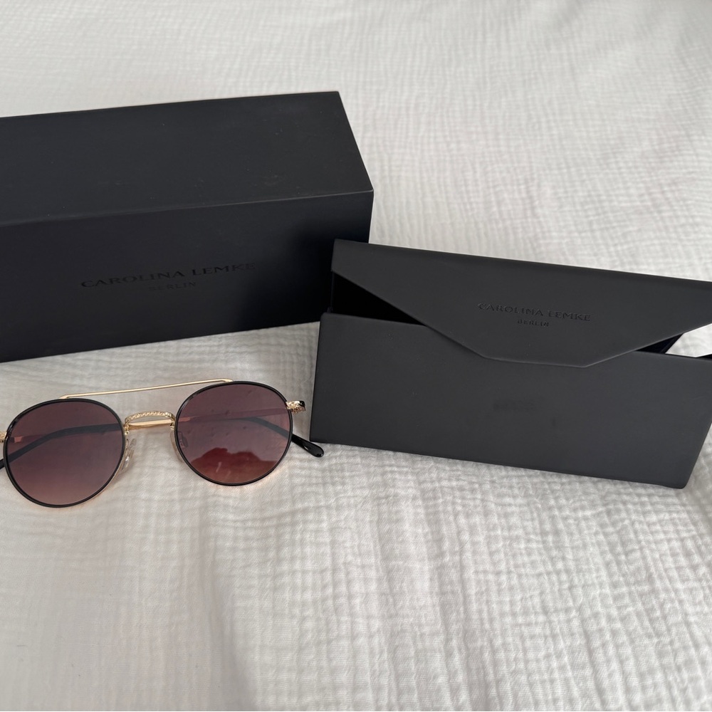 Carolina Lemke Round Sunglasses - Black and Gold
